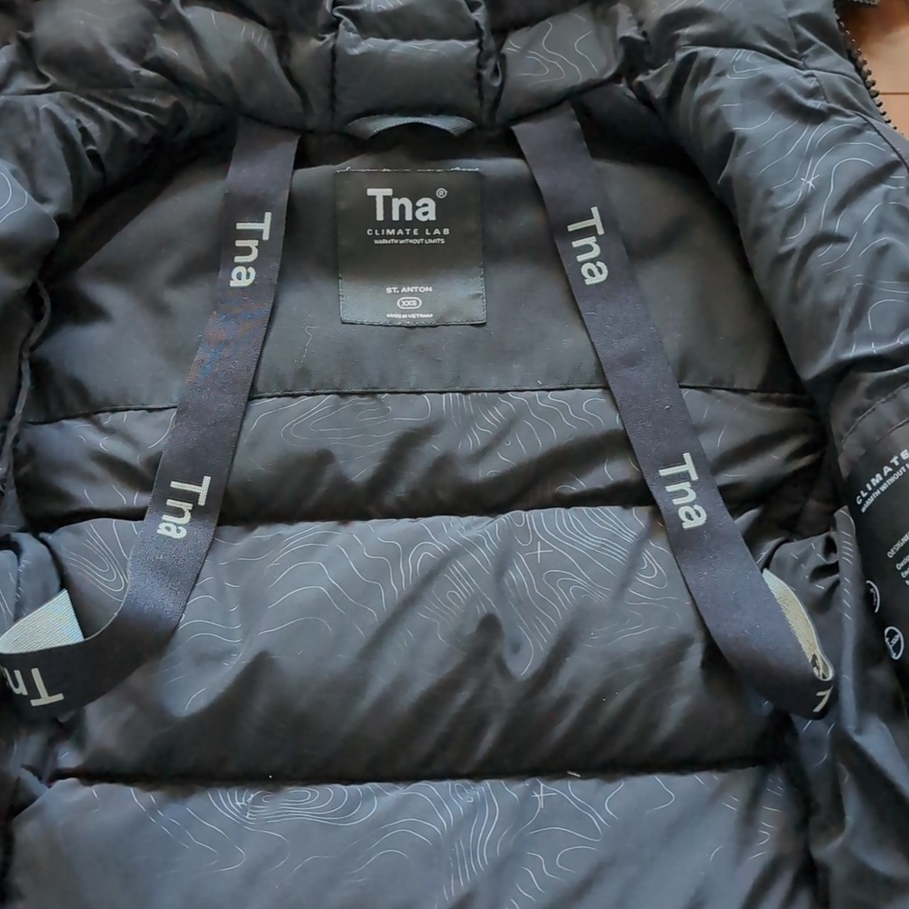 TNA St. Anton Parka - Picture 4 of 9